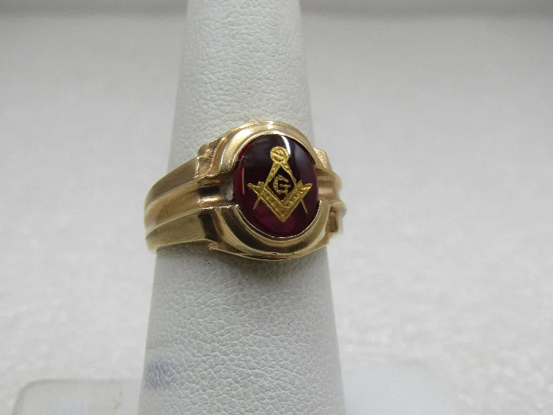 Custom Gold Wedding Ring10kt Masonic Created Ruby Ring, Sz. 7 , weight is appx. 4.87 gr