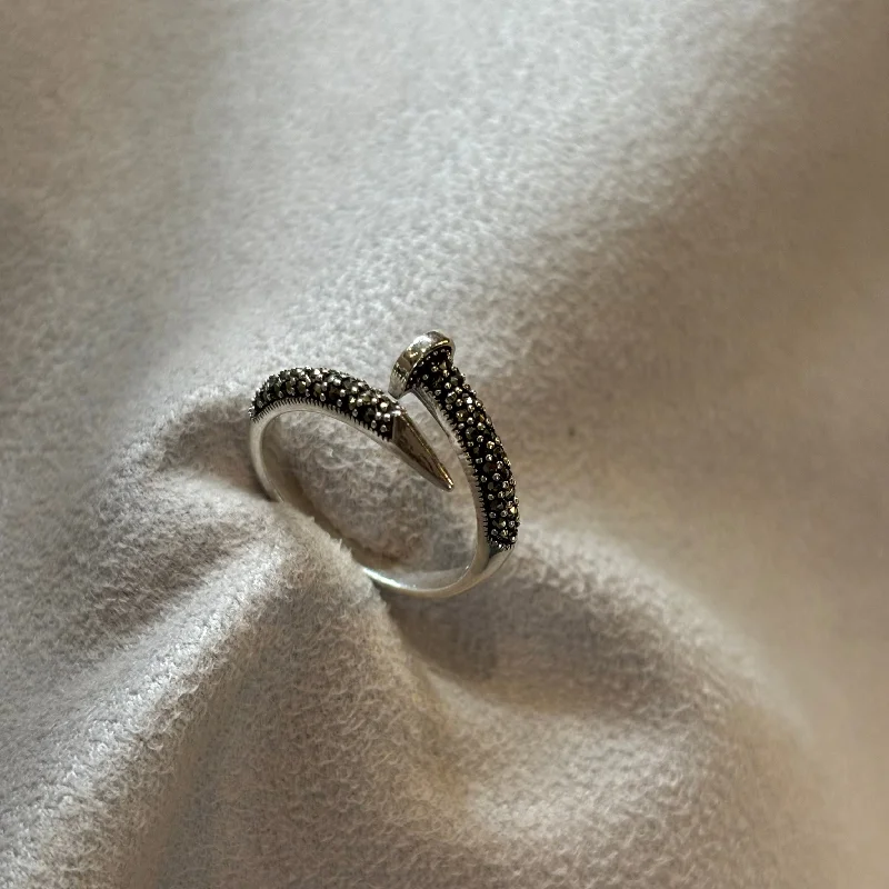 Designer Engagement Ring with Unique DesignSilver Marcasite Nail Ring