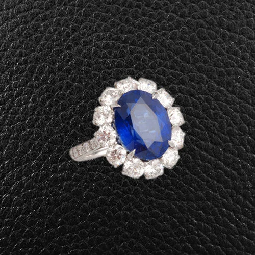 Unique Diamond Ring Set for WomenOval Sapphire & Diamond Ring