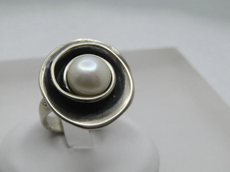 Vintage Wedding Ring with CustomizationVintage Sterling Lady Pearl Modernist Ring, Sz. 7, Signed ilpada