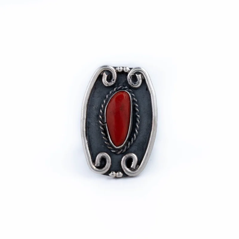 Men's Customizable Ring with EngravingScalloped Red Coral Ring