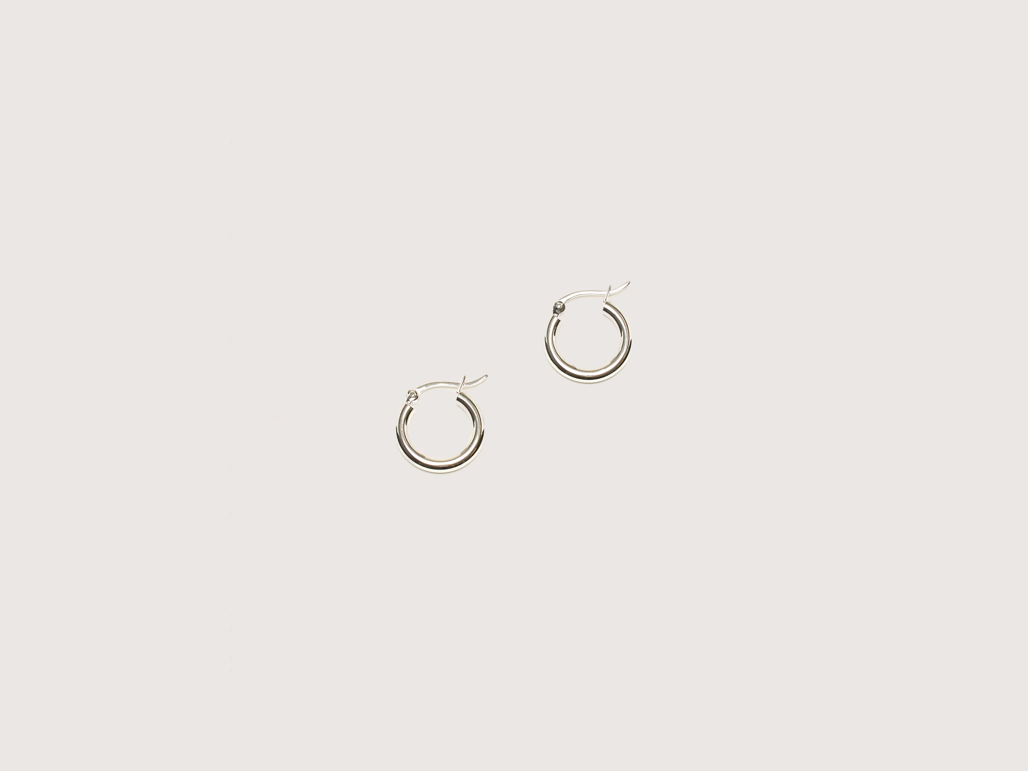 Light Earrings-Oda Small Silver Hoop Earrings (242 / W / SILVER)