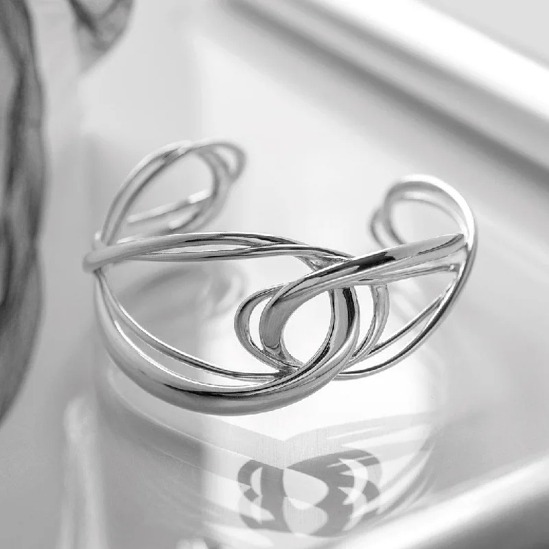 Bangles For Daily Wear-Kit Heath Sterling Silver Infinity Grande Cuff Bangle